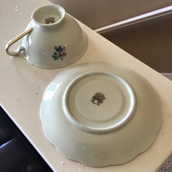 FINAL SALE Vintage Royal Bayreuth Germany Yellow, Black & Gold Floral Teacup Set - Picture 8 of 9